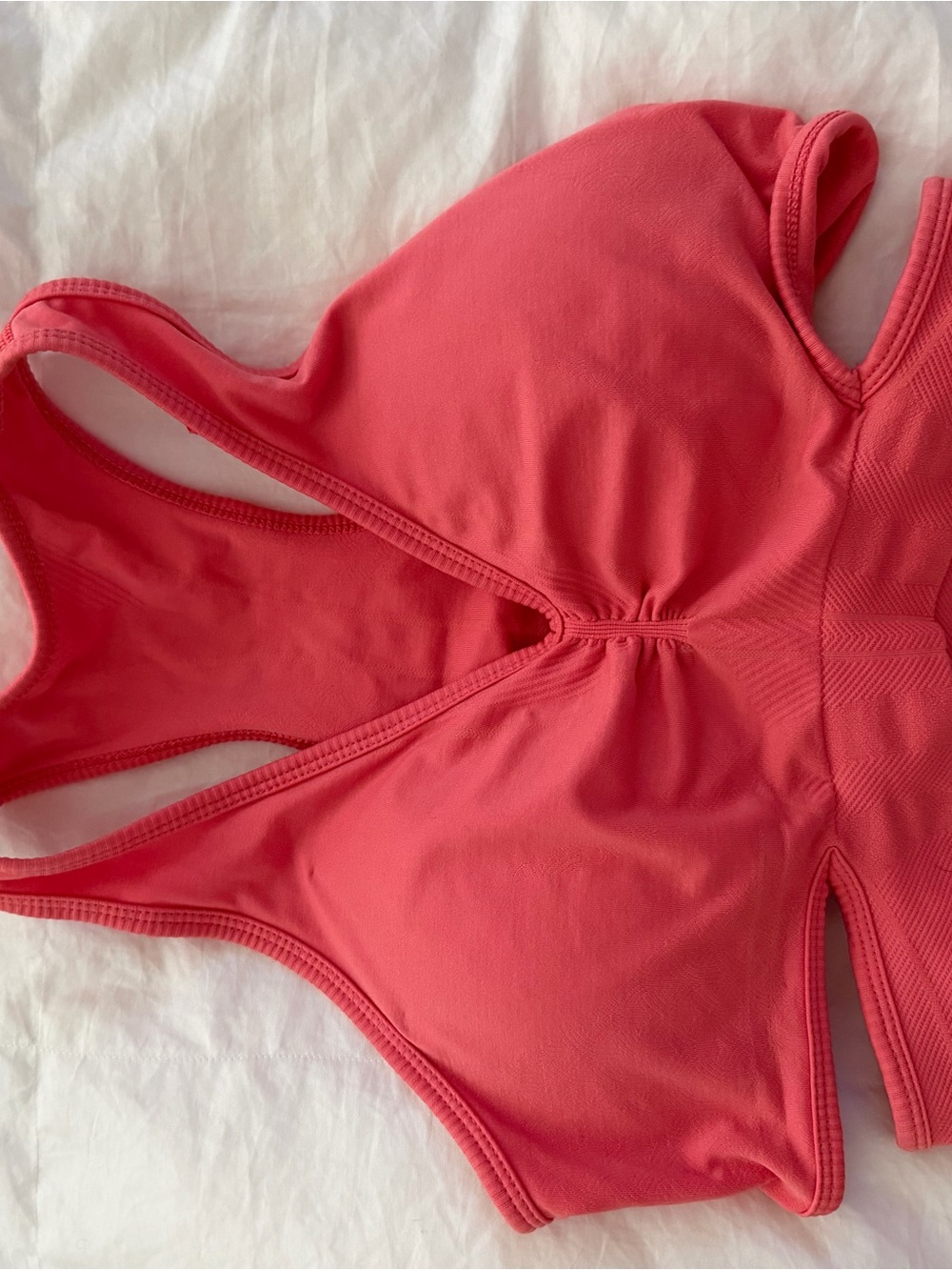 Alphalete Coral Racerback Seamless Sports Bra